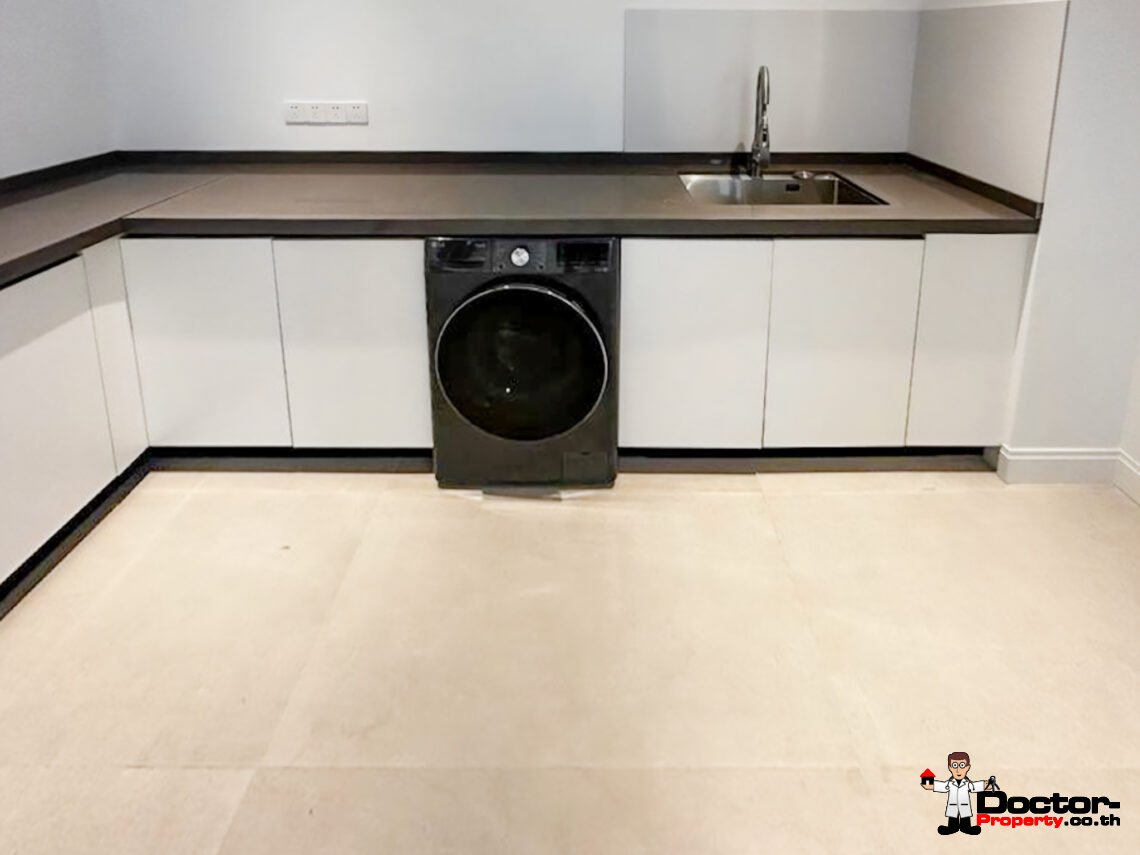 New 4 Bedroom Pool Villa with Sea View in Bang Por, Koh Samui – For Sale